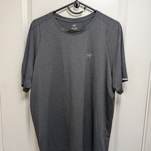 Arc'teryx Men's Grey T-Shirt
